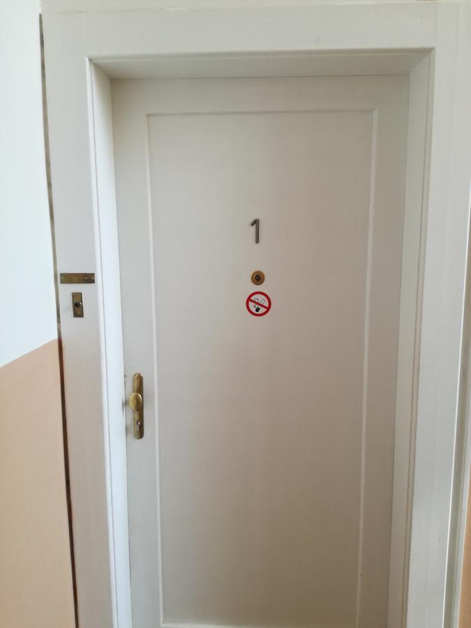 Jezerka Apartments Praha Eksteriør bilde