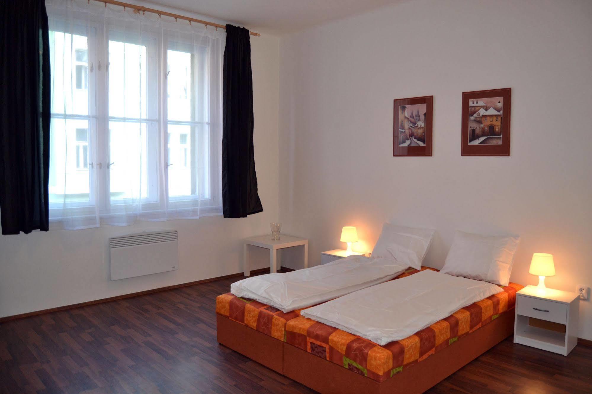 Jezerka Apartments Praha Eksteriør bilde