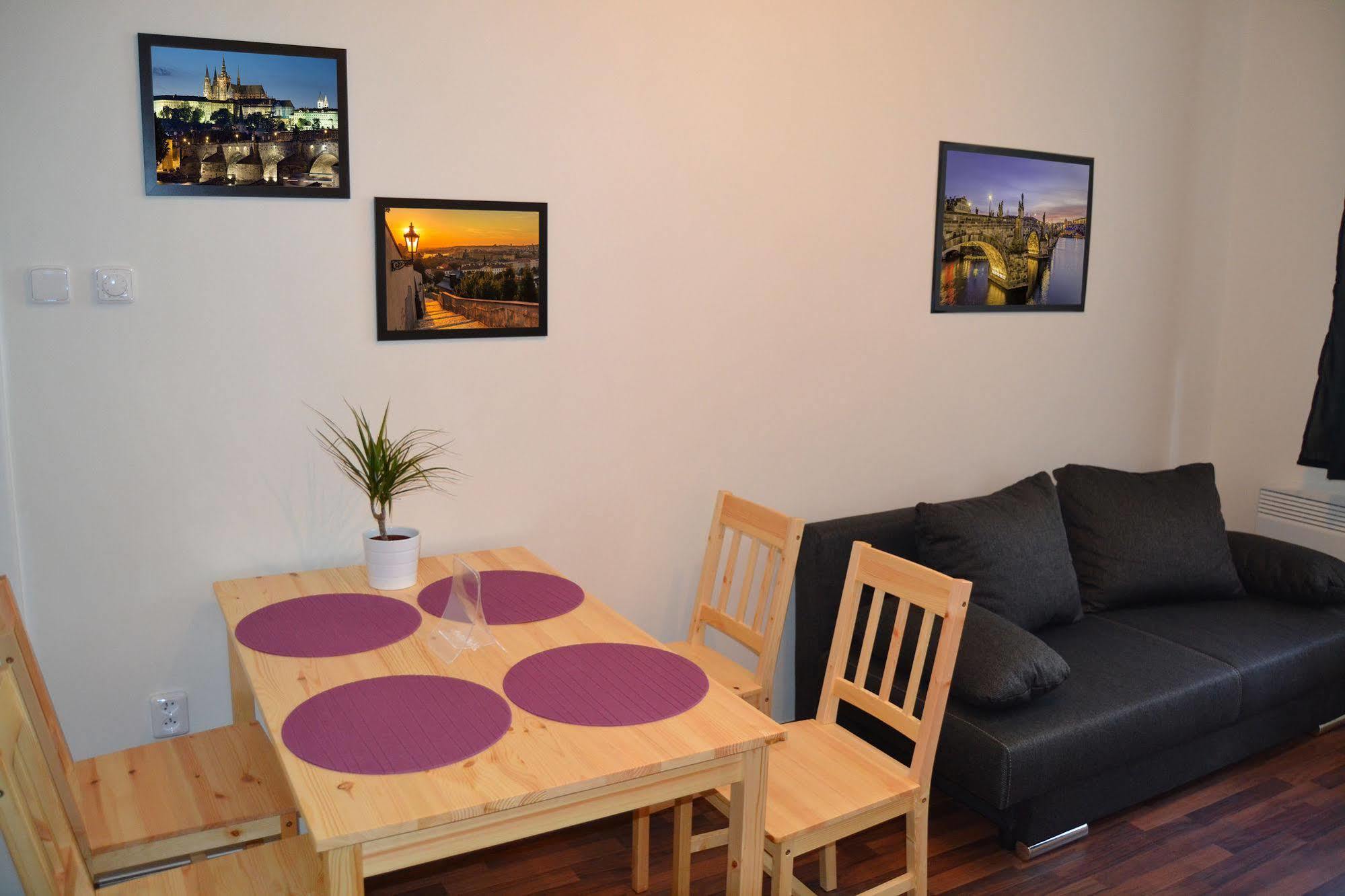 Jezerka Apartments Praha Eksteriør bilde